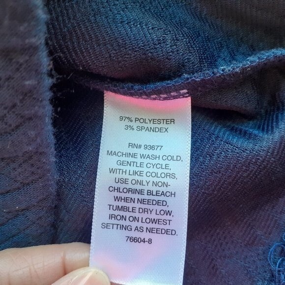 VTG. Liz Claiborne Navy Drawstring Kangaroo Pocket Cable Mockneck Sweater M - Picture 11 of 11